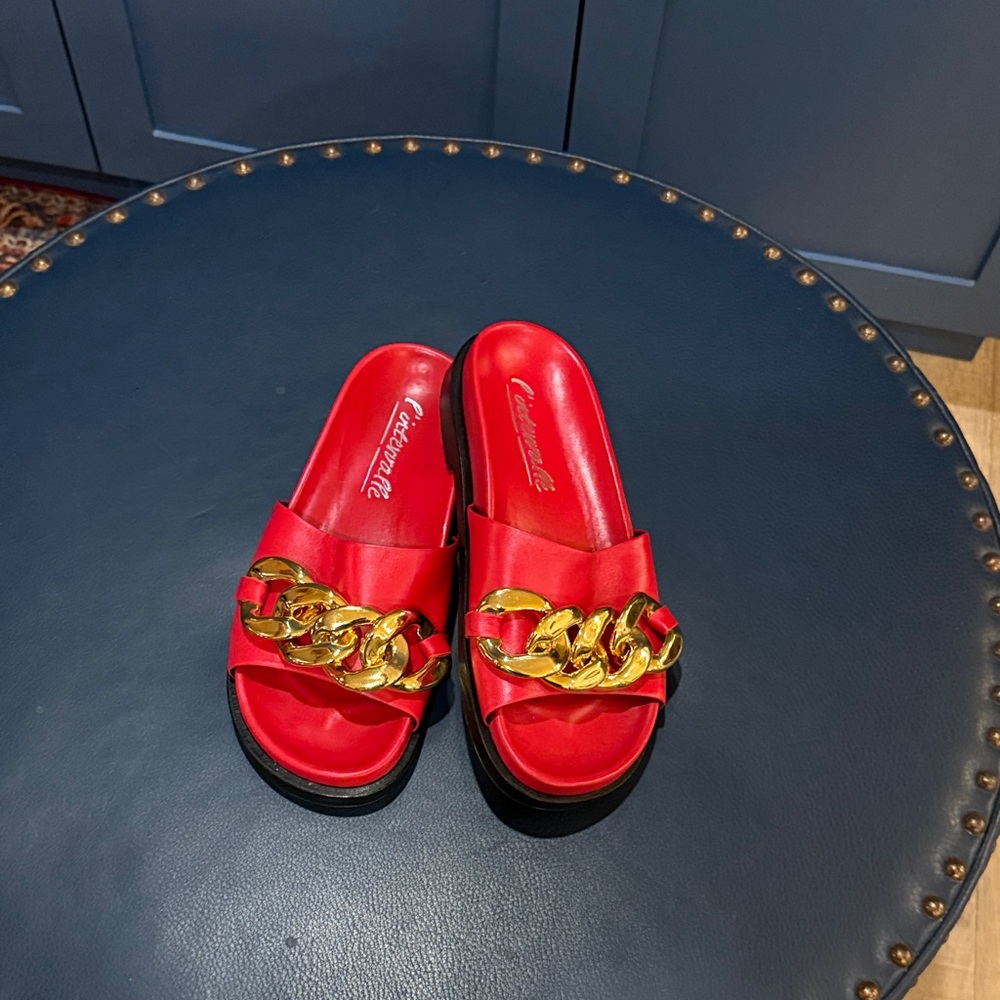 INTERVALLE MONTREAL Red Chain Slide Sandals- brand new never worn!